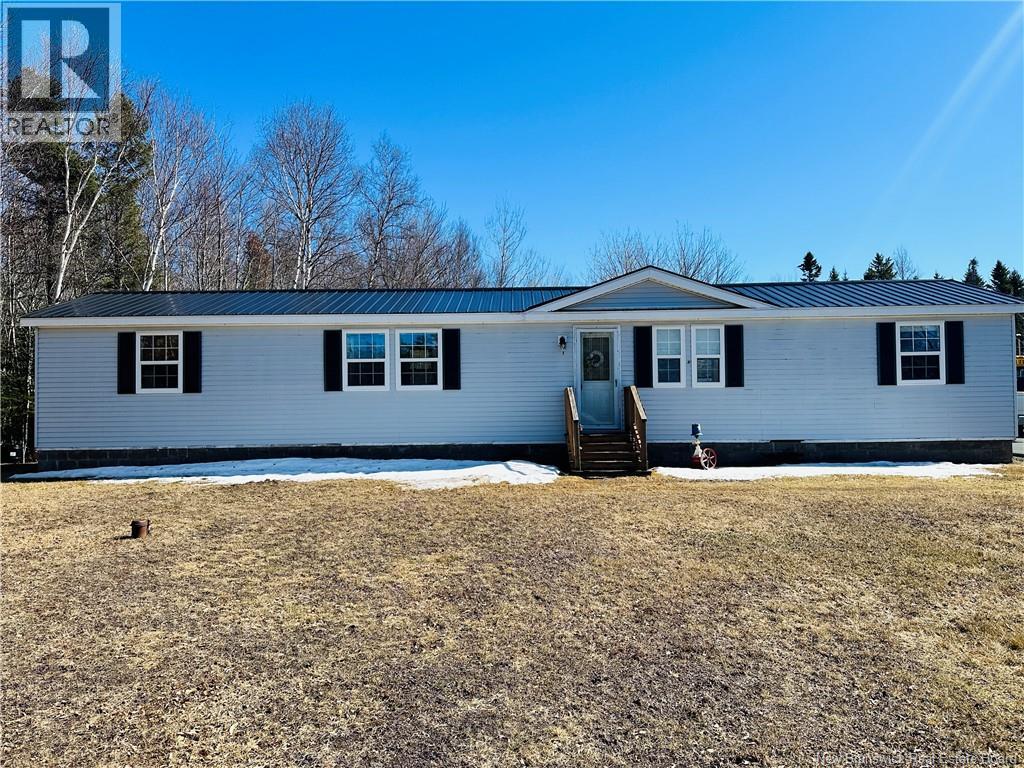 5061 Route 117 Hwy, Baie-Sainte-Anne, New Brunswick  E9A 1R1 - Photo 3 - NB137110