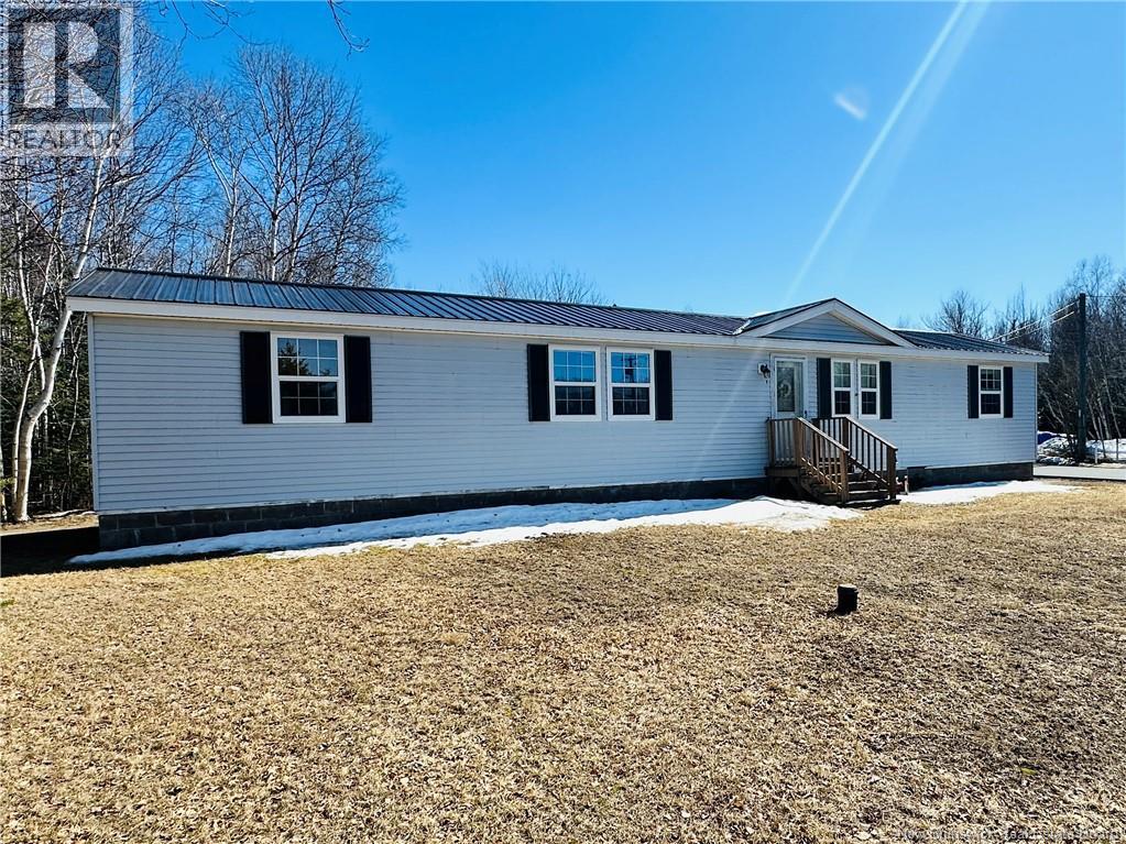 5061 Route 117 Hwy, Baie-Sainte-Anne, New Brunswick  E9A 1R1 - Photo 2 - NB137110