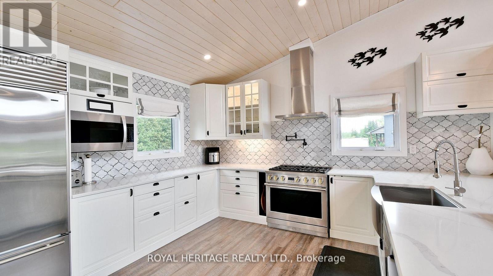 9 Hunts Line Road, Trent Lakes, Ontario  K0L 1J0 - Photo 6 - X12994370