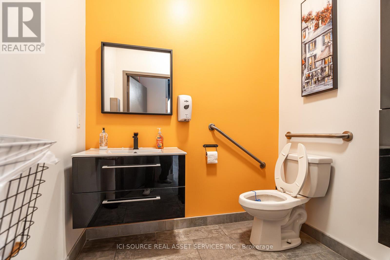 15 & 16 - 1884 Merivale Road, Ottawa, Ontario  K2G 1E6 - Photo 23 - X12994376