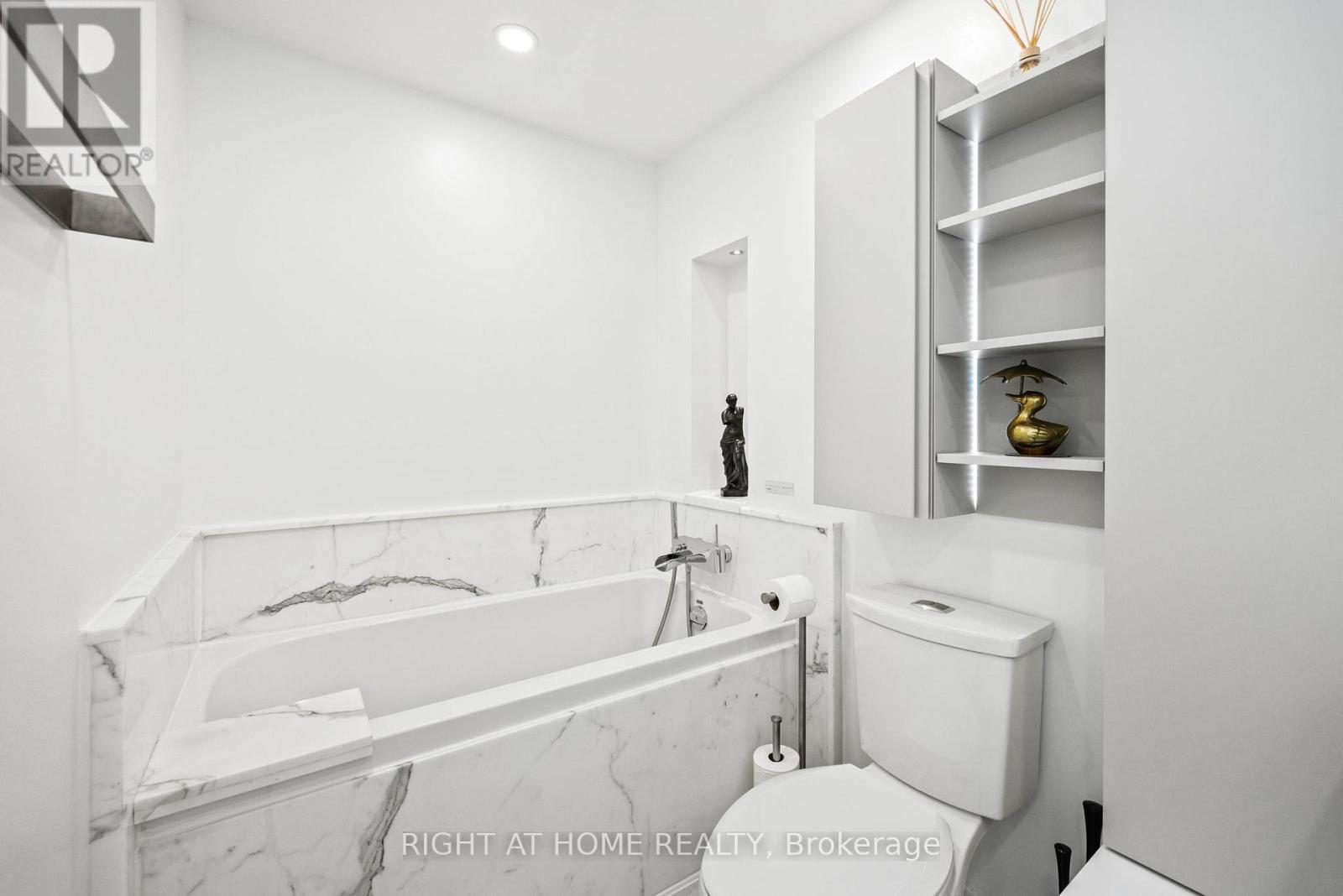 1402 - 168 King Street E, Toronto, Ontario  M5A 4S4 - Photo 29 - C12931548