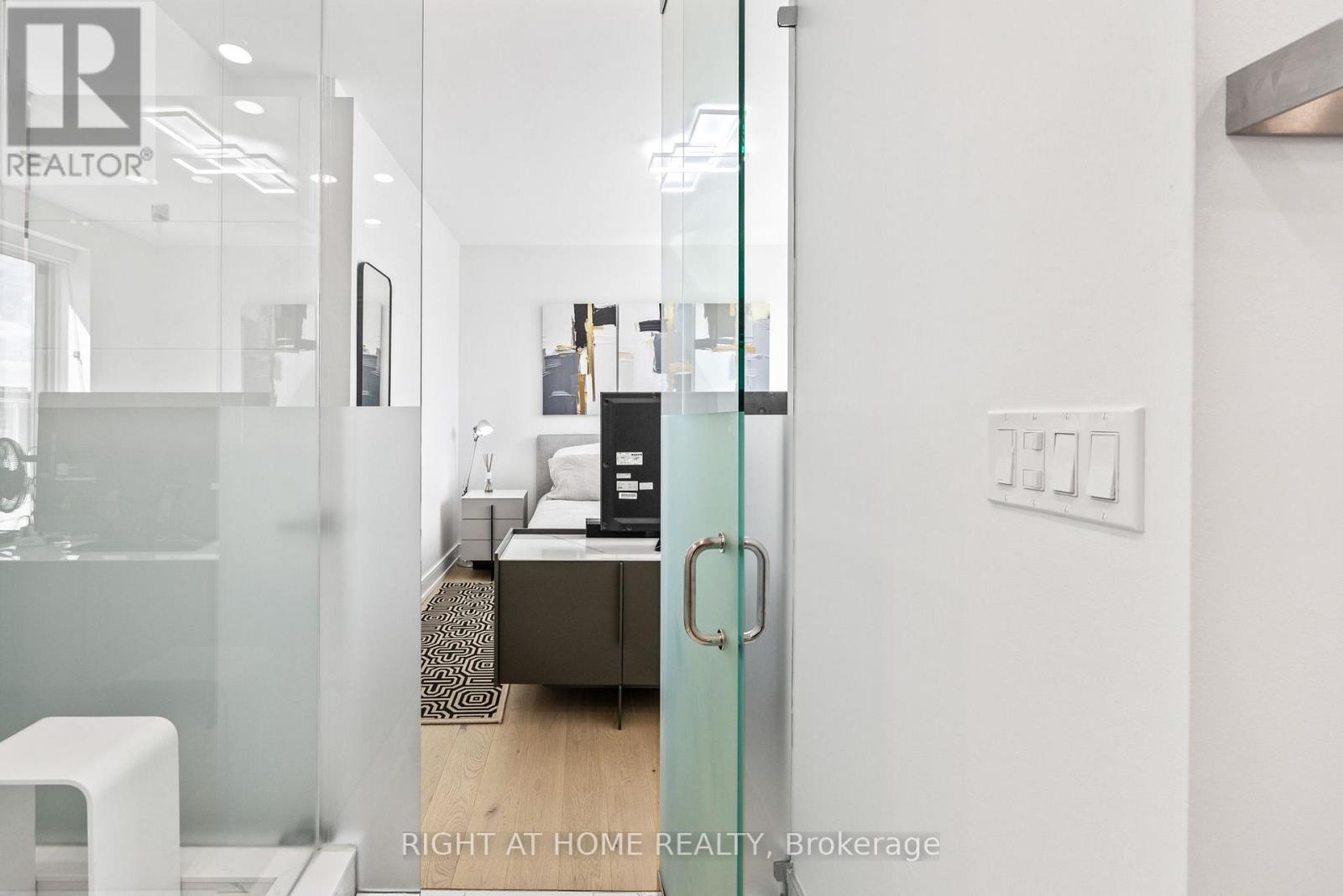 1402 - 168 King Street E, Toronto, Ontario  M5A 4S4 - Photo 28 - C12931548