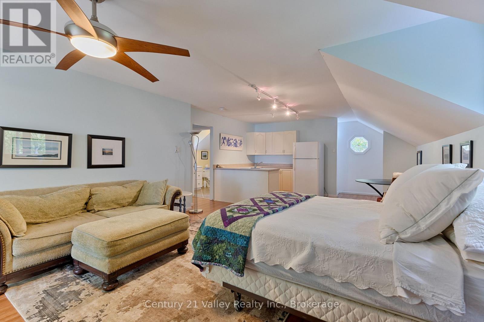 671 Graphite Bay Road, Greater Madawaska, Ontario  K0J 1H0 - Photo 49 - X12829226