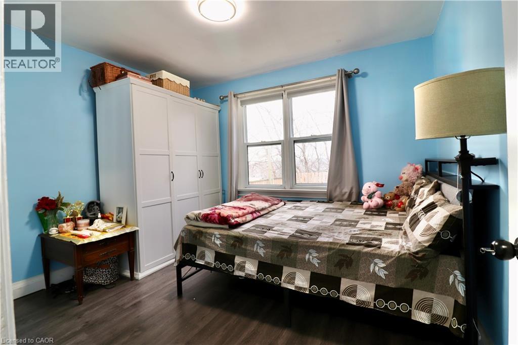 80 Roseview Avenue, Cambridge, Ontario  N1R 4A7 - Photo 9 - 40820305