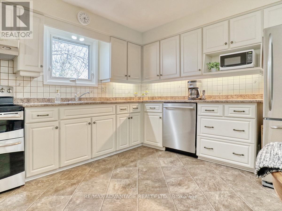 150 Guildford Crescent, London South, Ontario  N6J 3Y6 - Photo 18 - X12994470