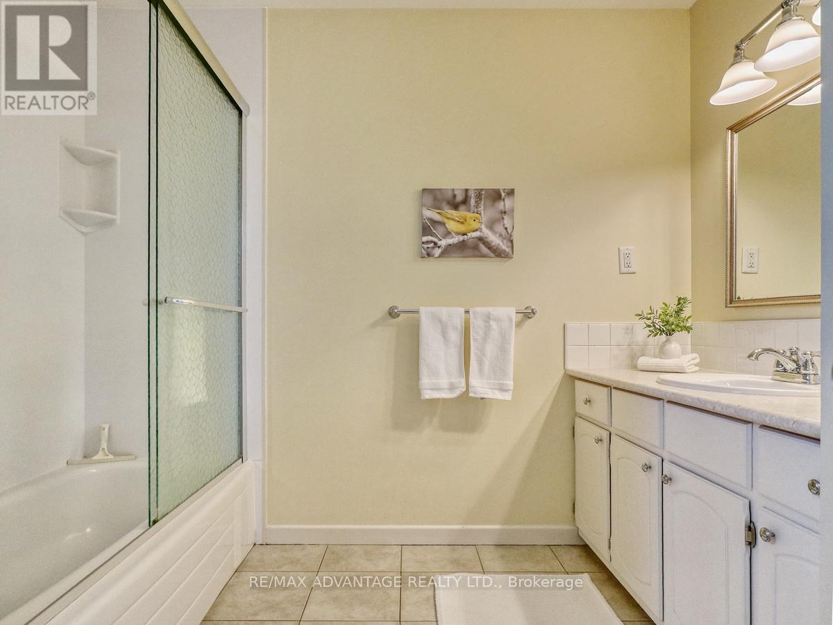 150 Guildford Crescent, London South, Ontario  N6J 3Y6 - Photo 30 - X12994470