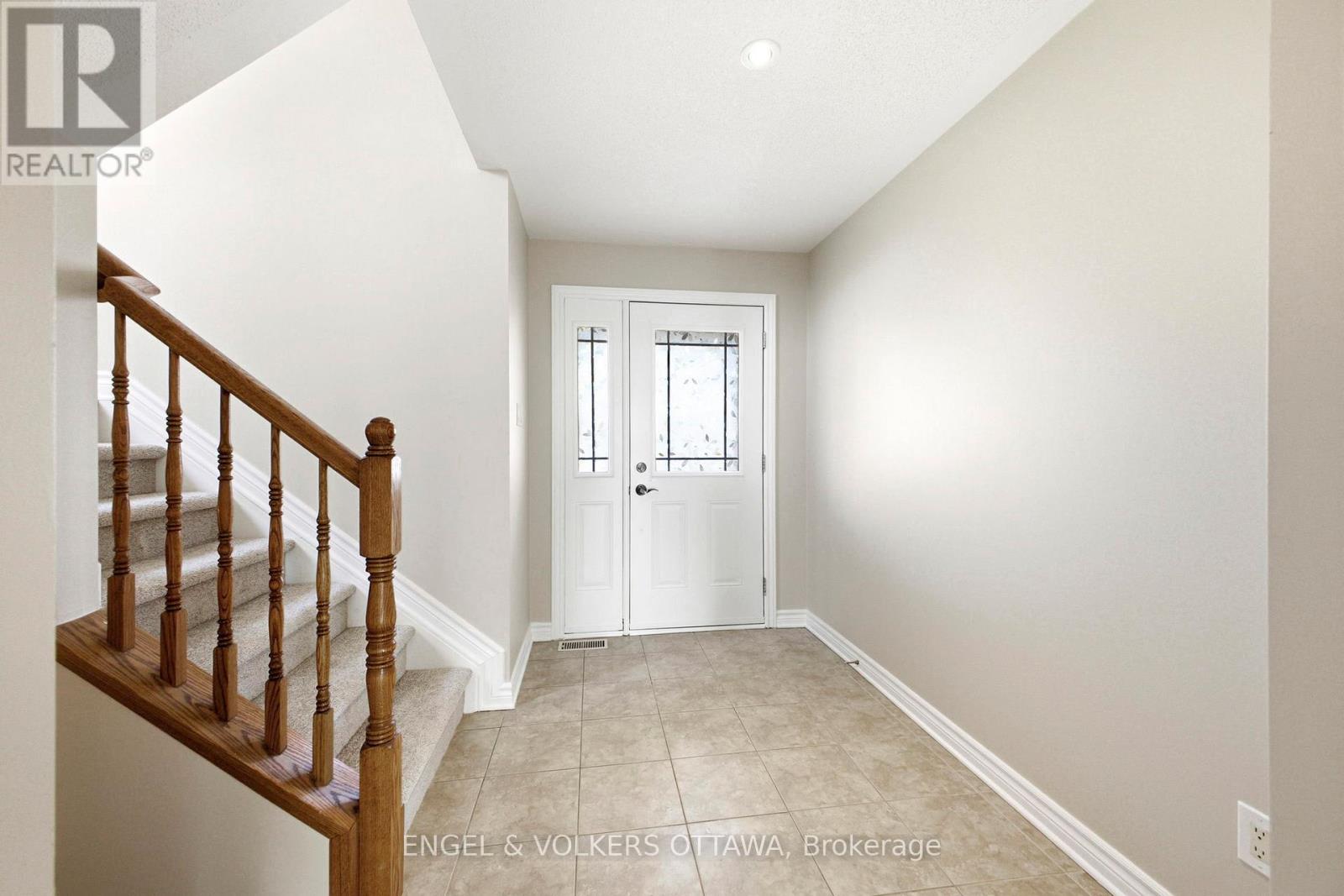 234 Branthaven Street, Ottawa, Ontario K4A 0H6 - Photo 4 - X12994444