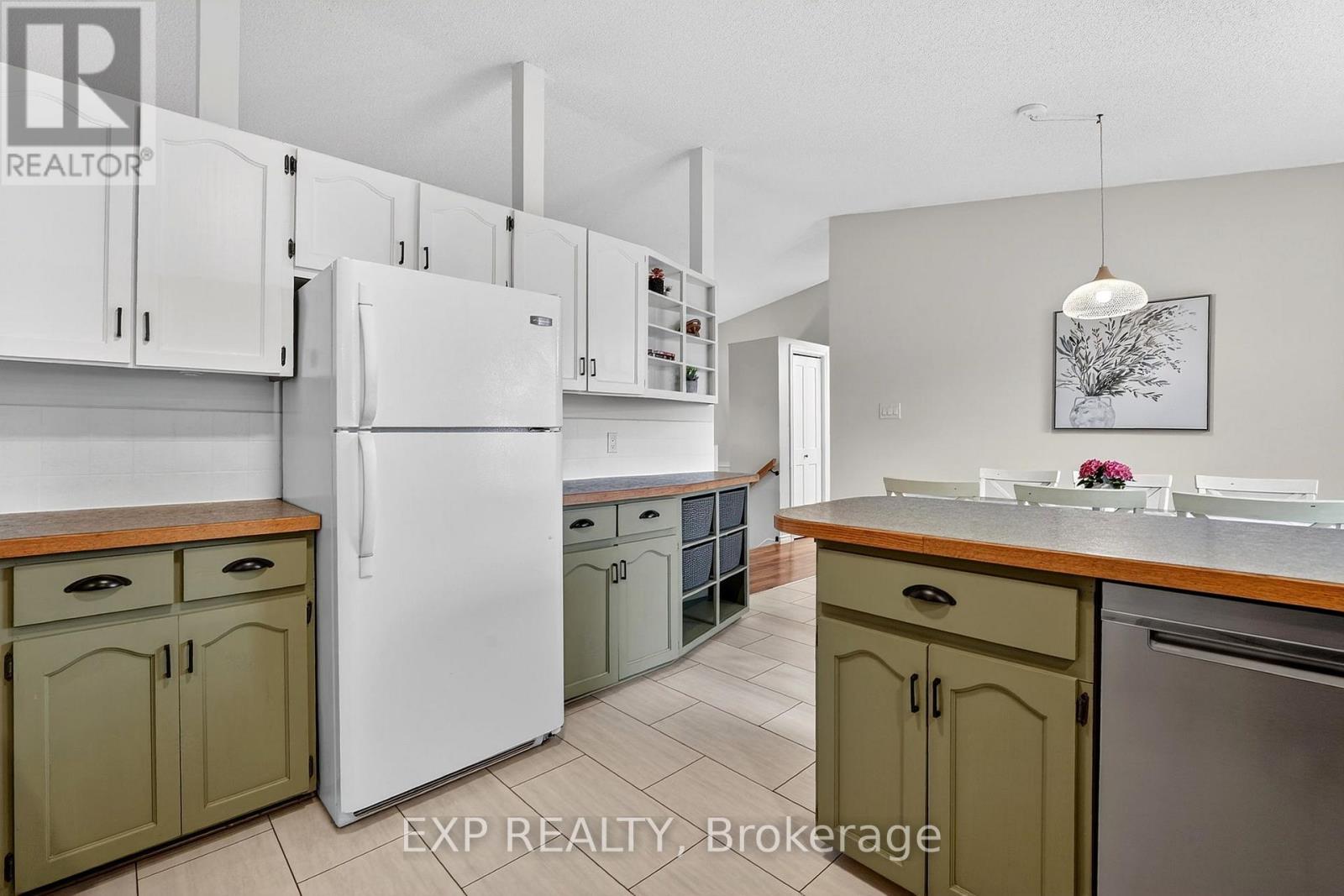 414 Fairview Road, Fort Erie, Ontario  L2A 4S2 - Photo 16 - X12994432