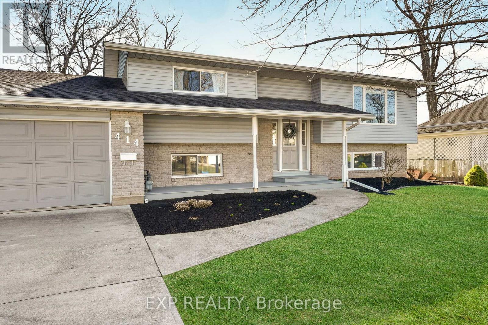 414 Fairview Road, Fort Erie, Ontario  L2A 4S2 - Photo 4 - X12994432