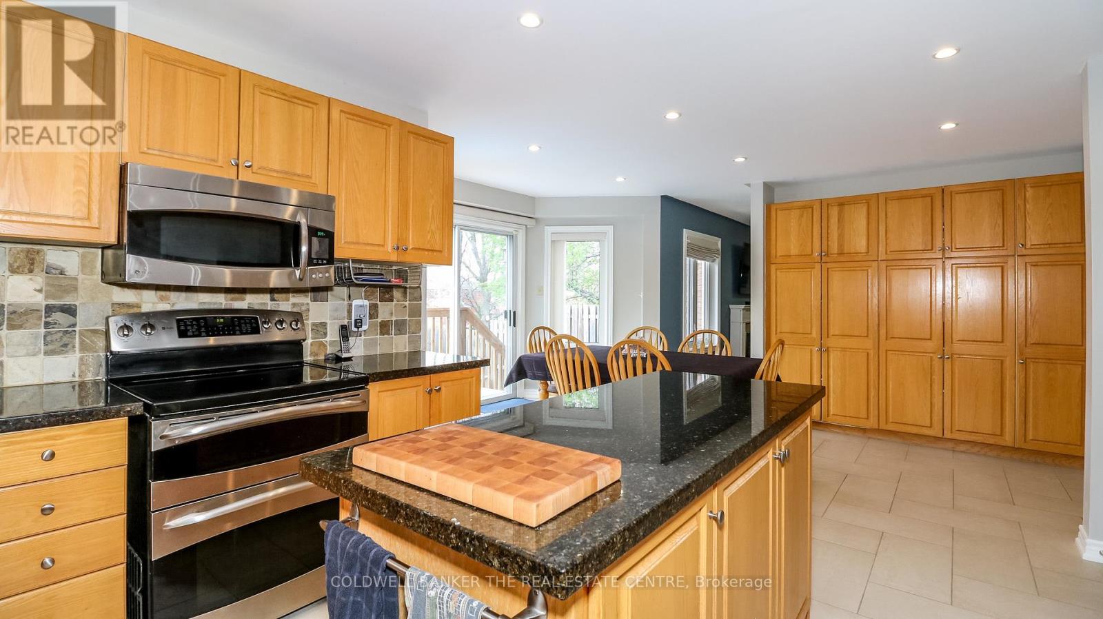 37 Falling Brook Drive, Barrie, Ontario  L4N 7E9 - Photo 15 - S12703130