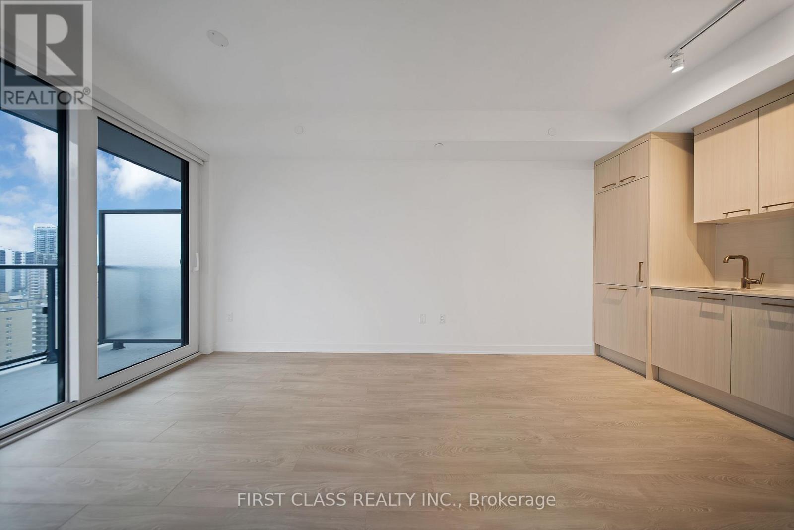 1706 - 634 Church Street, Toronto, Ontario  M4Y 2G3 - Photo 4 - C12994416