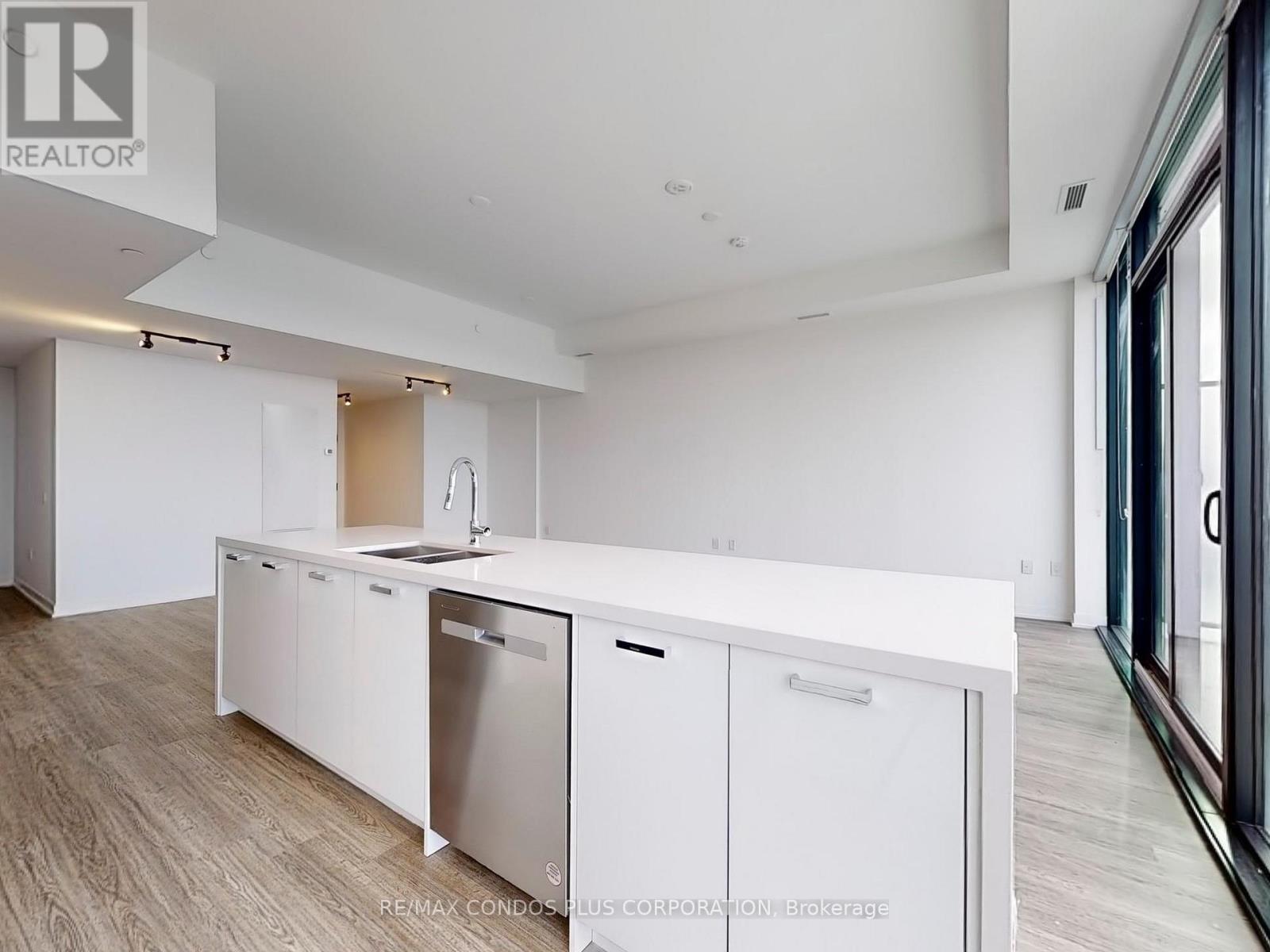 1909 - 195 Mccaul Street, Toronto, Ontario  M5T 1W6 - Photo 12 - C12994418