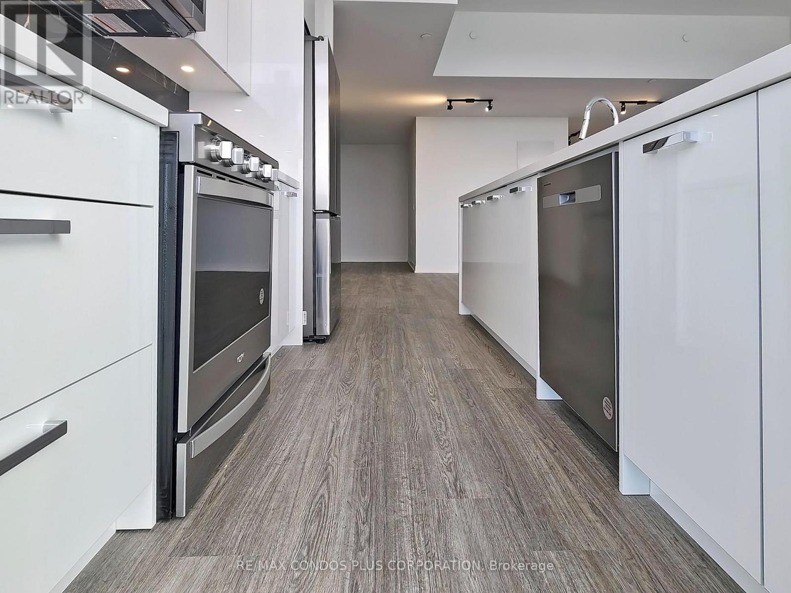 1909 - 195 Mccaul Street, Toronto, Ontario  M5T 1W6 - Photo 14 - C12994418