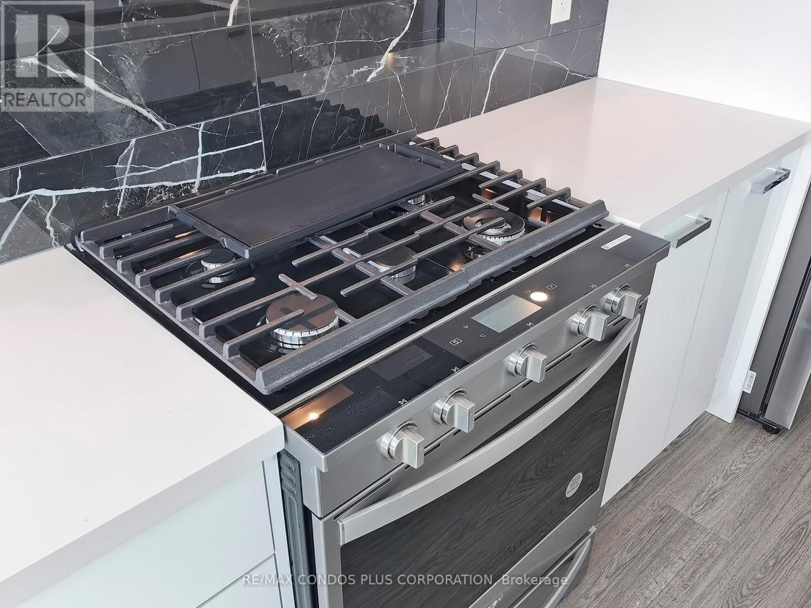 1909 - 195 Mccaul Street, Toronto, Ontario  M5T 1W6 - Photo 16 - C12994418