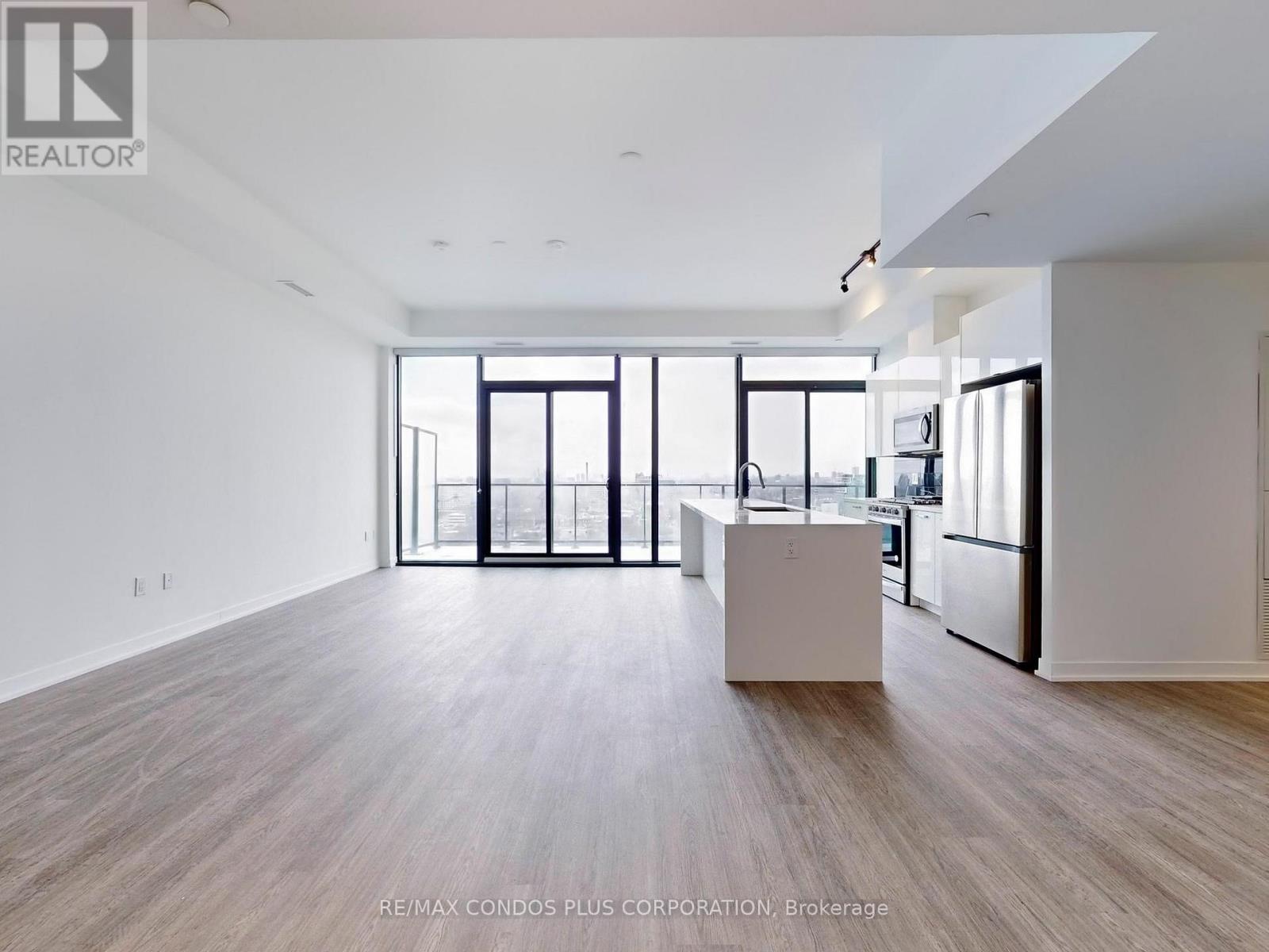 1909 - 195 Mccaul Street, Toronto, Ontario  M5T 1W6 - Photo 4 - C12994418