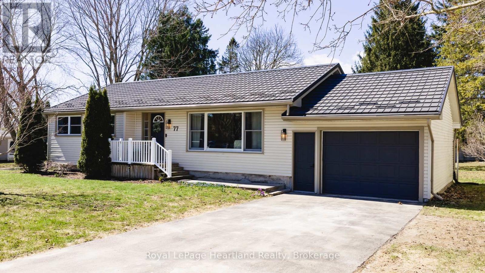 77 Chalk Street N, Huron East (Seaforth), Ontario  N0K 1W0 - Photo 2 - X12830850