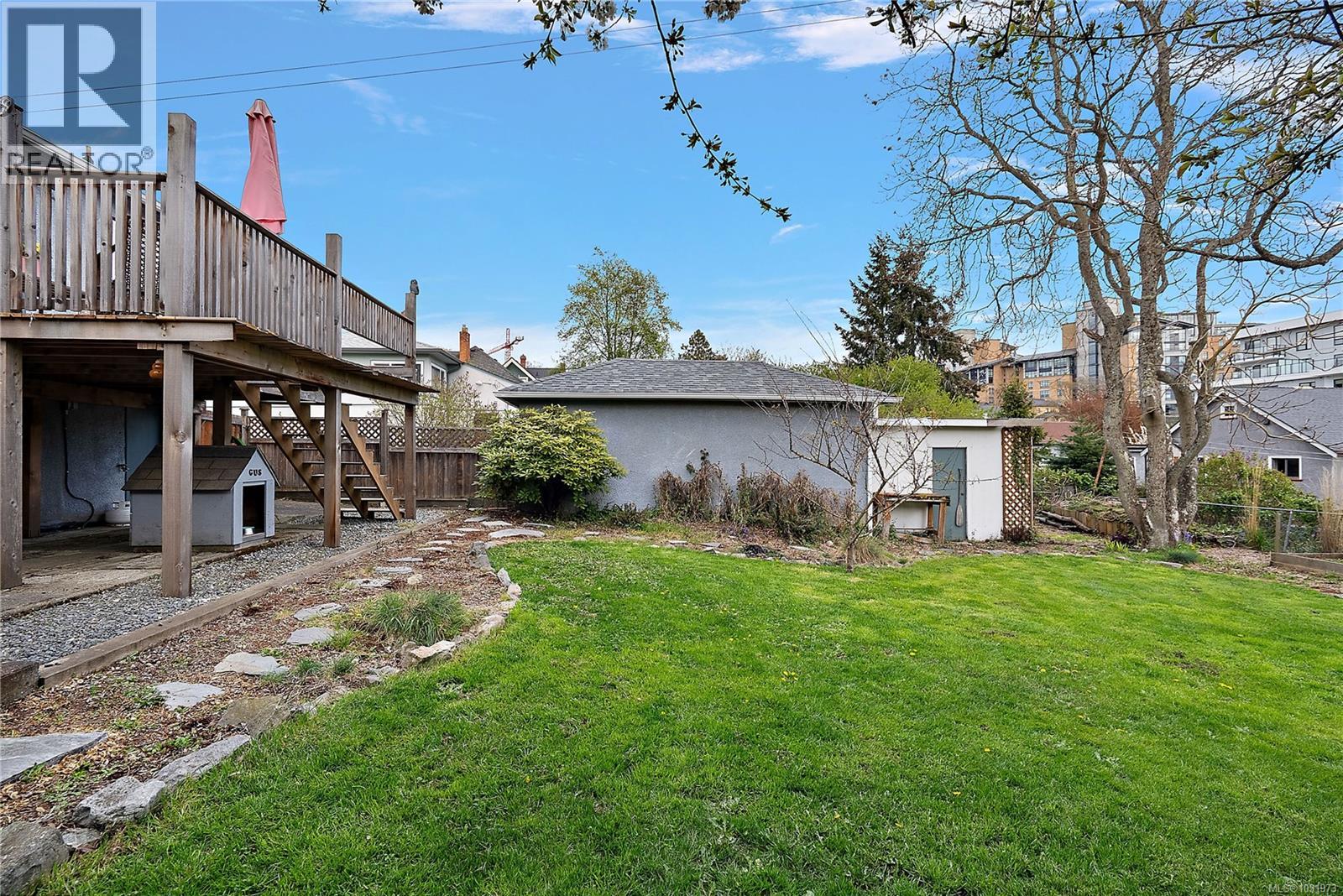 877 Wollaston St, Esquimalt, British Columbia  V9A 5A9 - Photo 17 - 1031973