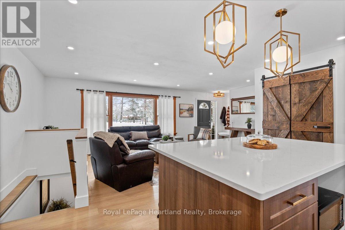 77 Chalk Street N, Huron East (Seaforth), Ontario  N0K 1W0 - Photo 15 - X12830850