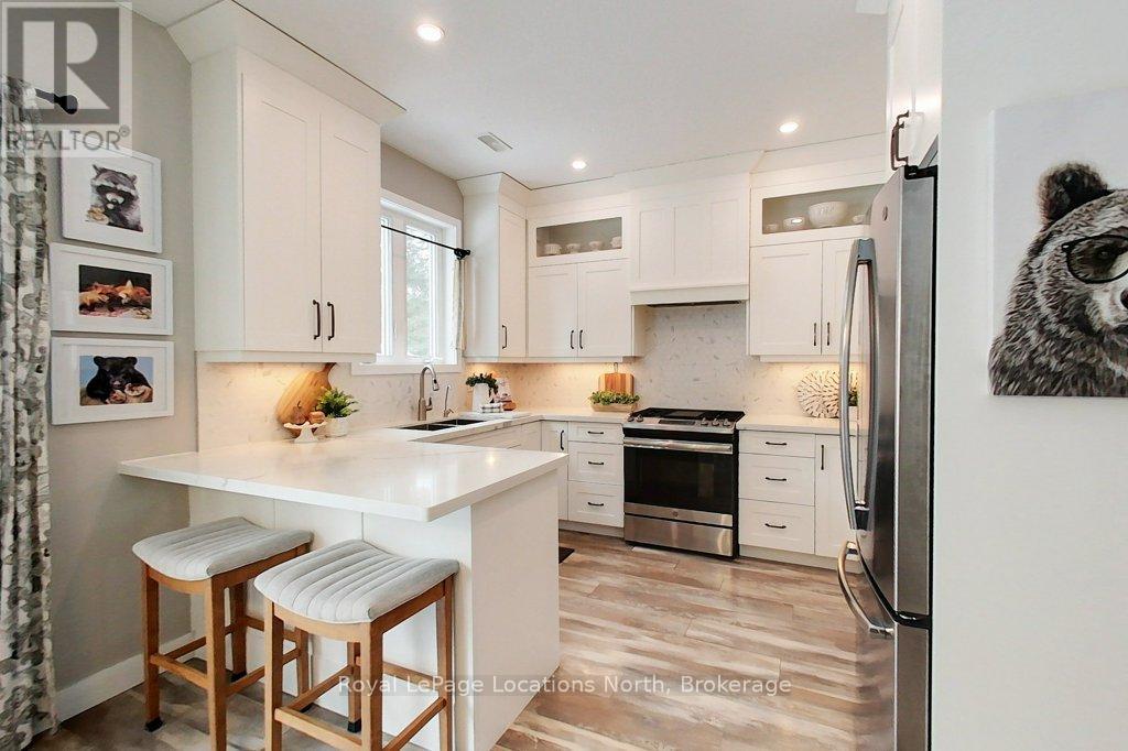 47 Balsam Street, Tiny, Ontario  L0L 1P0 - Photo 6 - S12881636