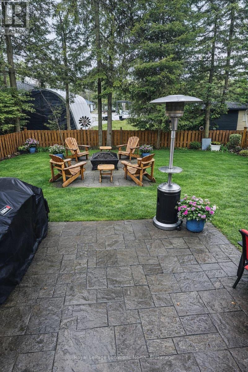 47 Balsam Street, Tiny, Ontario  L0L 1P0 - Photo 10 - S12881636