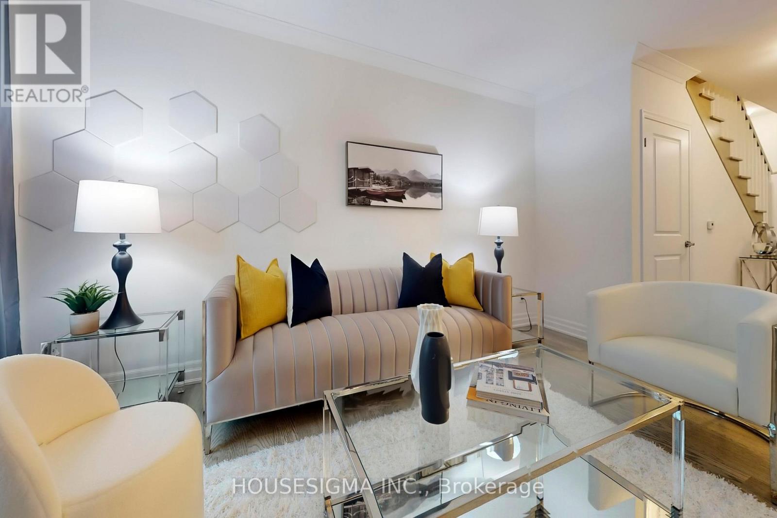 101 - 18 Rouge Valley Drive, Markham, Ontario  L6G 0H1 - Photo 5 - N12994450