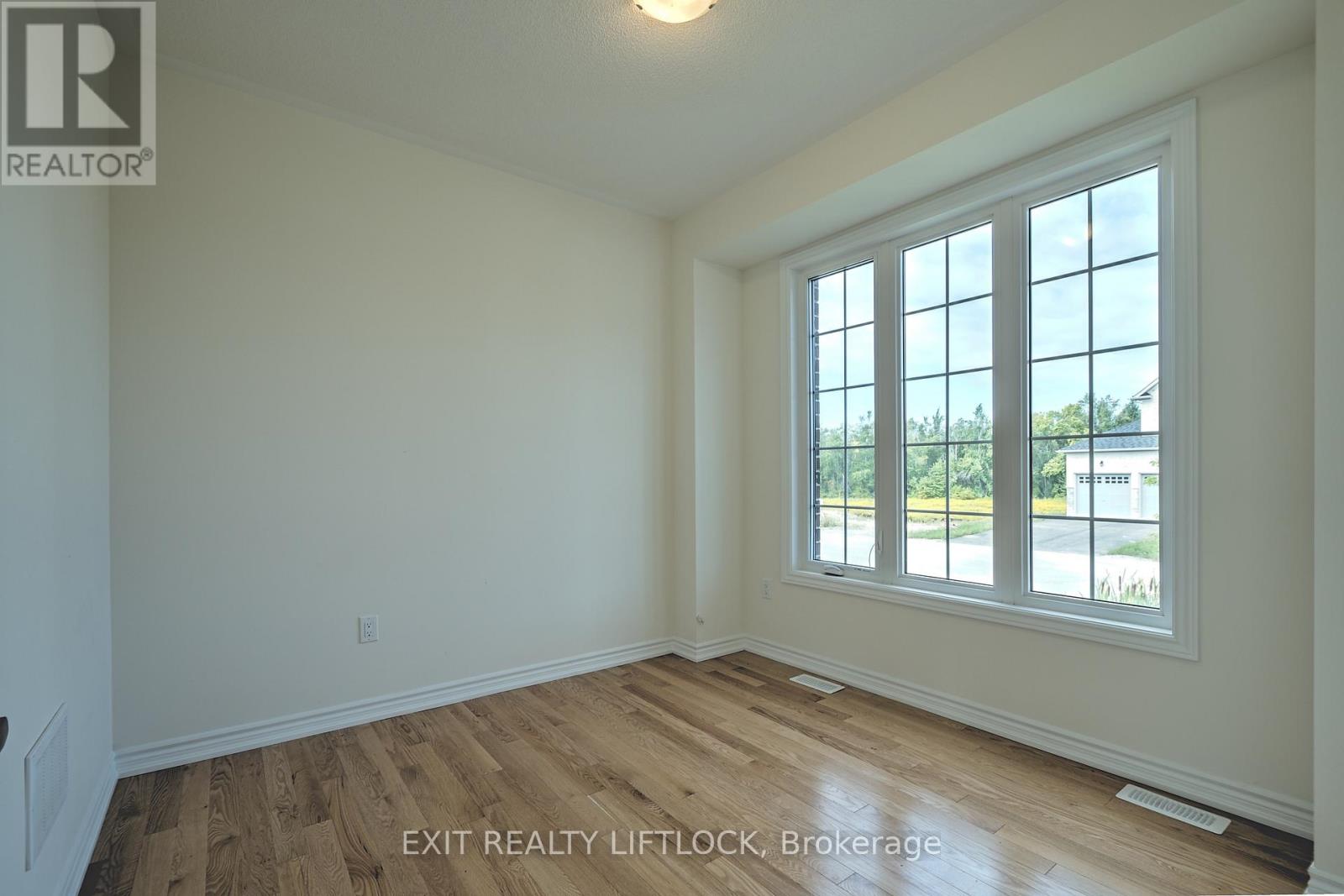 61 Golden Meadows Drive, Otonabee-South Monaghan, Ontario  K9J 0K8 - Photo 8 - X12891324