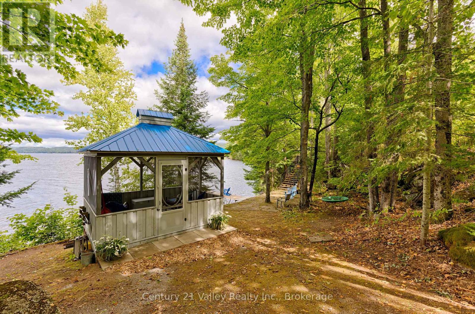 671 Graphite Bay Road, Greater Madawaska, Ontario  K0J 1H0 - Photo 8 - X12829226
