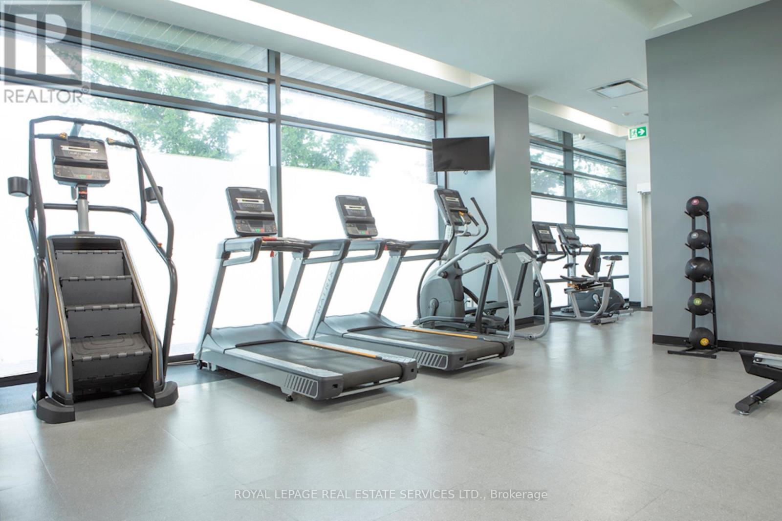 623 - 3385 Dundas Street W, Toronto, Ontario  M6S 2S2 - Photo 12 - W12994420