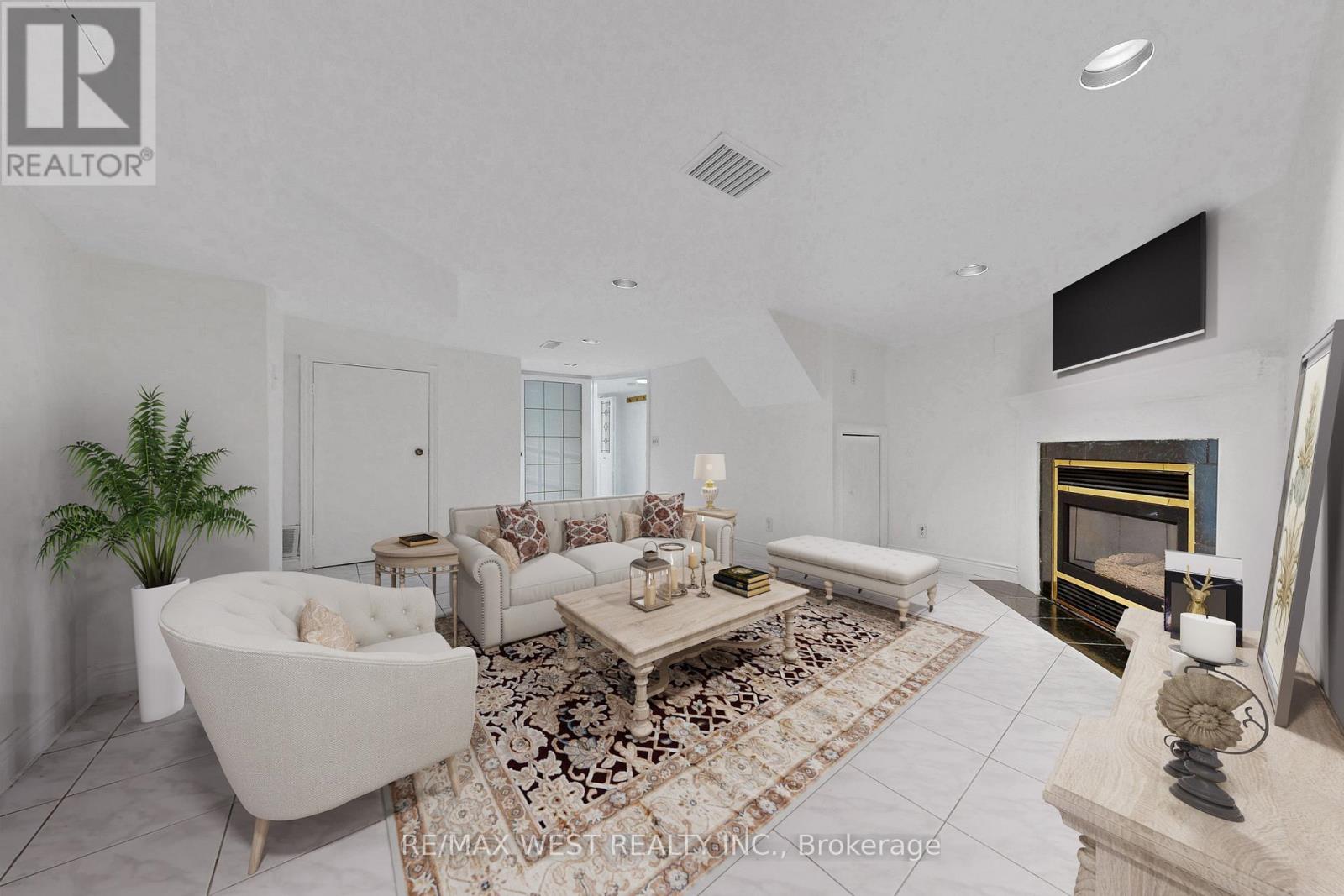 190 Belgravia Avenue, Toronto, Ontario  M6E 2M7 - Photo 26 - W12994442