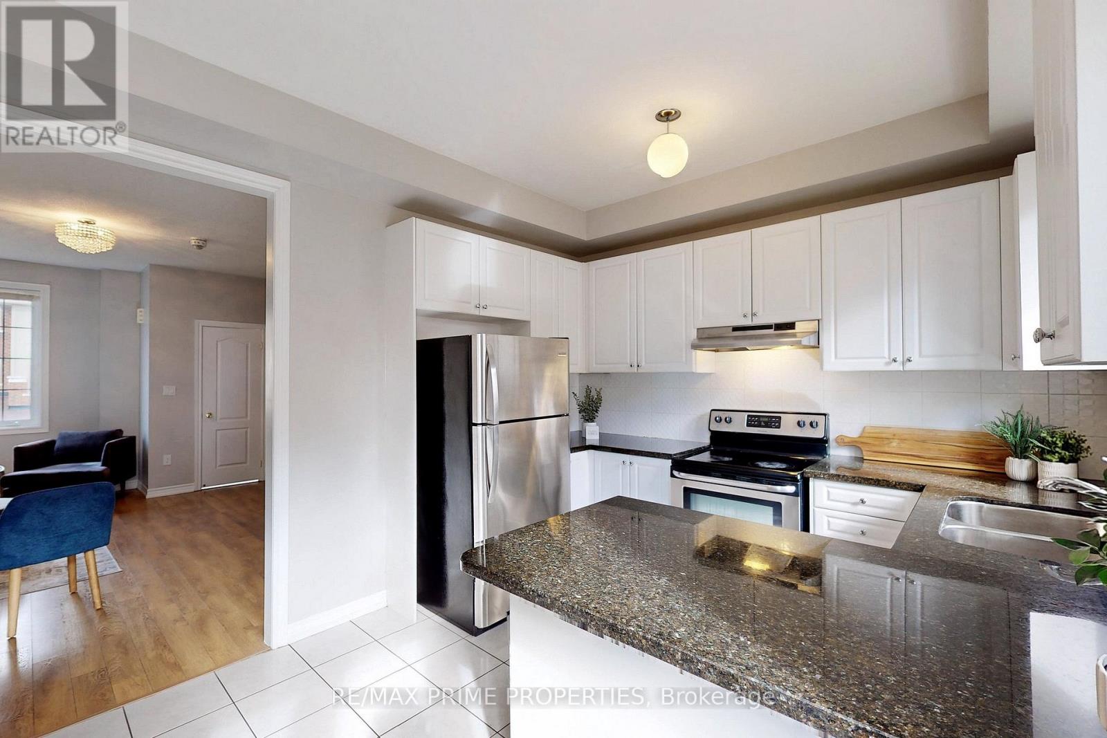 21 Sprucewood Road, Brampton, Ontario L6Z 0J0 - Photo 10 - W12994462