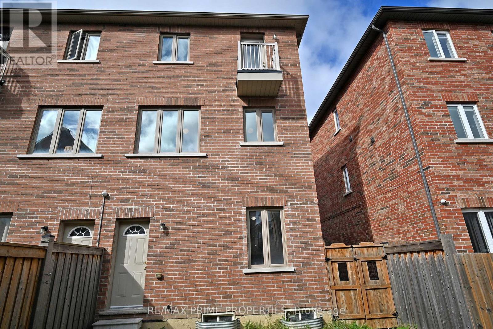 21 Sprucewood Road, Brampton, Ontario L6Z 0J0 - Photo 31 - W12994462