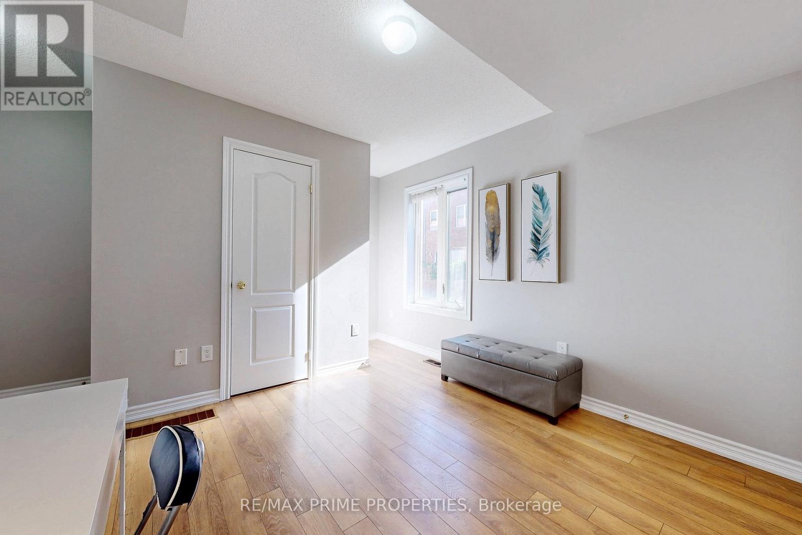 21 Sprucewood Road, Brampton, Ontario L6Z 0J0 - Photo 6 - W12994462