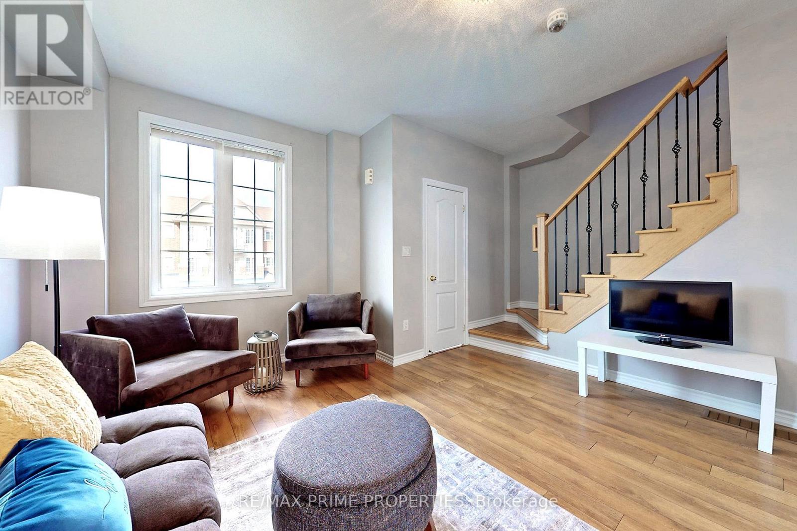 21 Sprucewood Road, Brampton, Ontario L6Z 0J0 - Photo 8 - W12994462