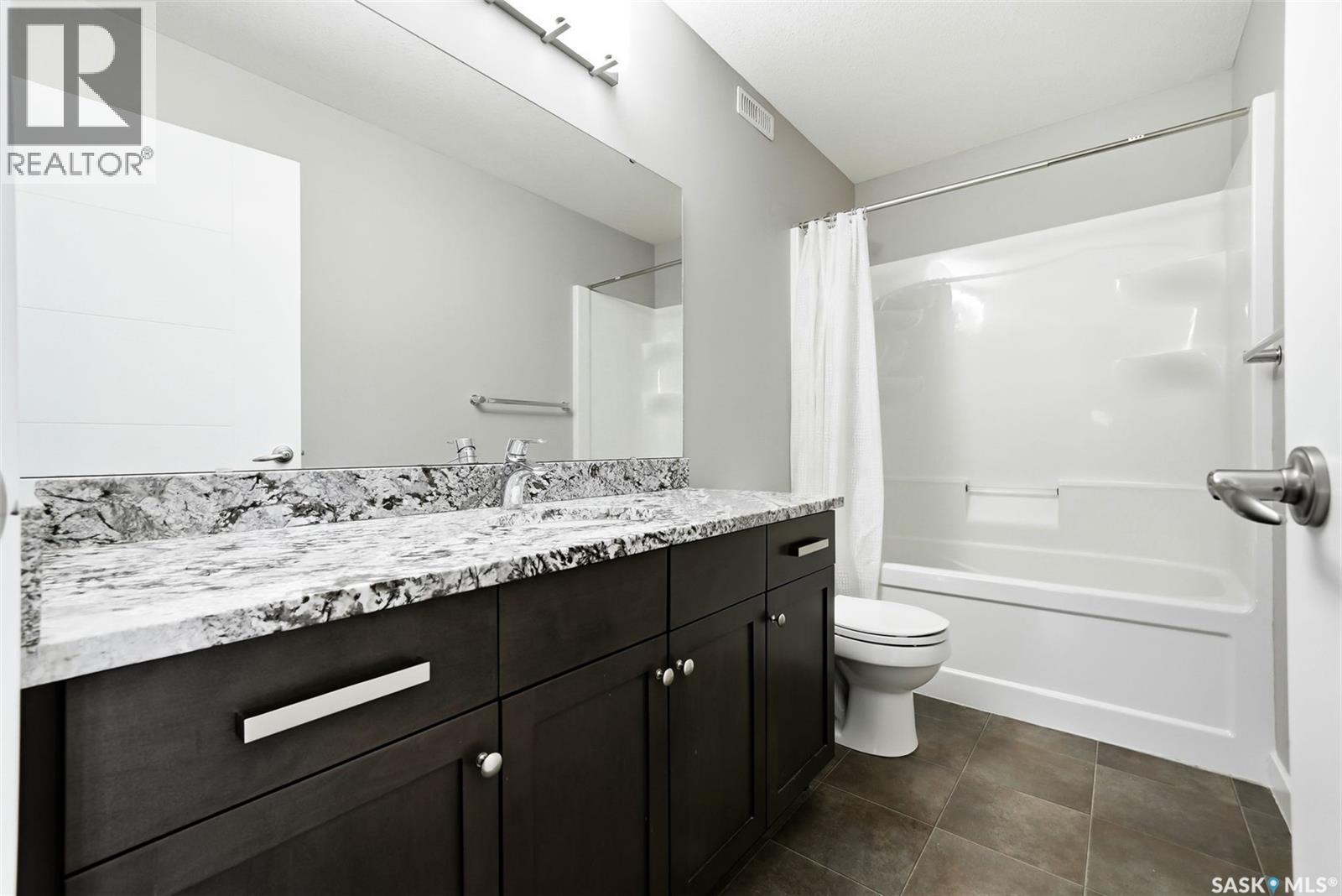 3825 Green Moss Bay, Regina, Saskatchewan  S4V 1P7 - Photo 37 - SK032533