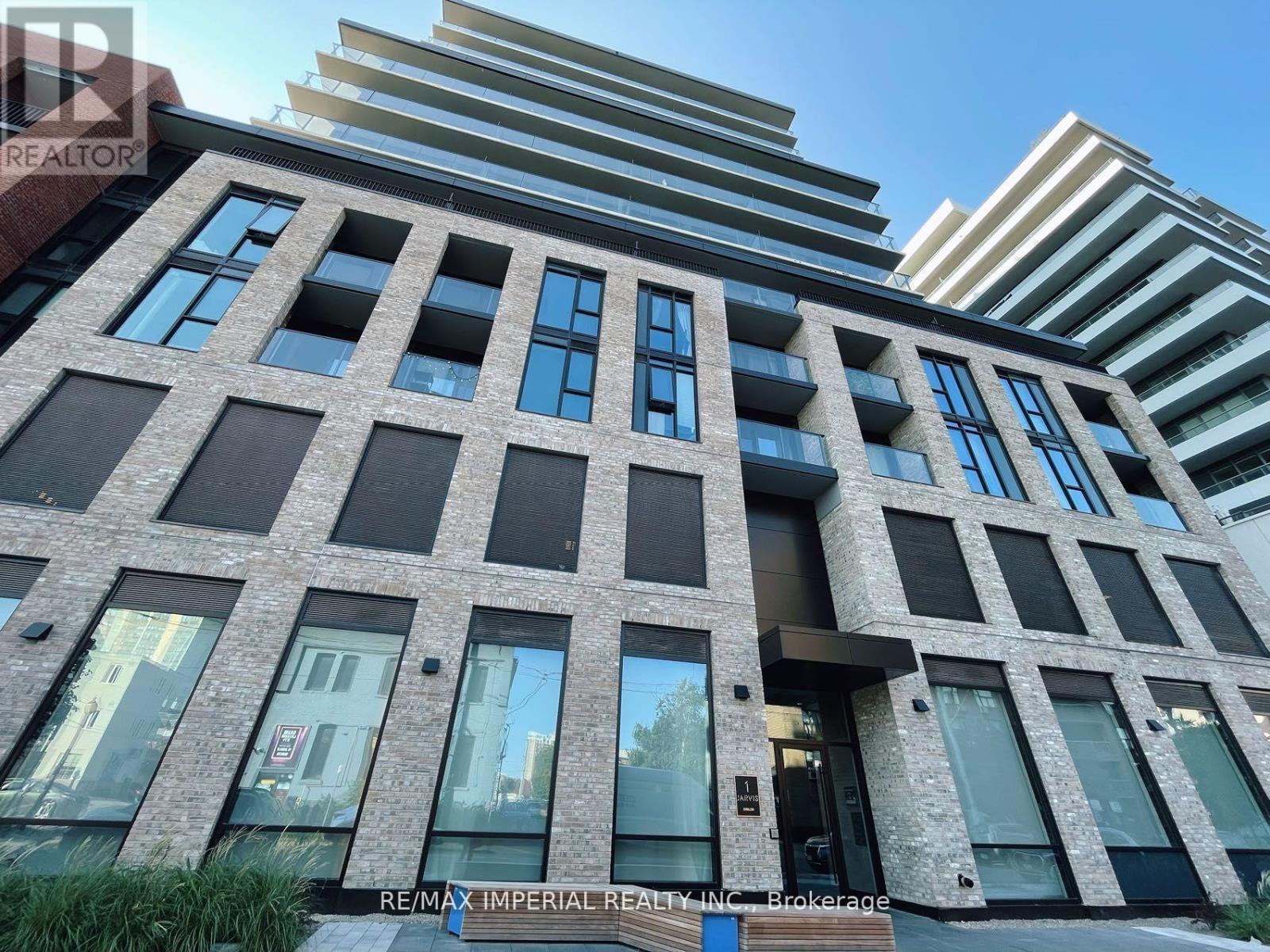 429 - 1 Jarvis Street, Hamilton, Ontario L8R 0A8 - Photo 2 - X12994438