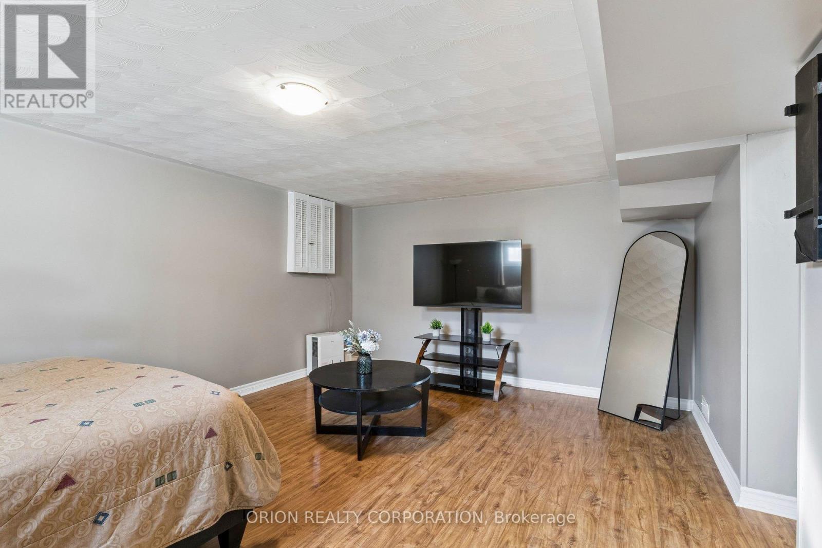 1014b Vanier Avenue, Woodstock, Ontario  N4S 4K4 - Photo 29 - X12994454