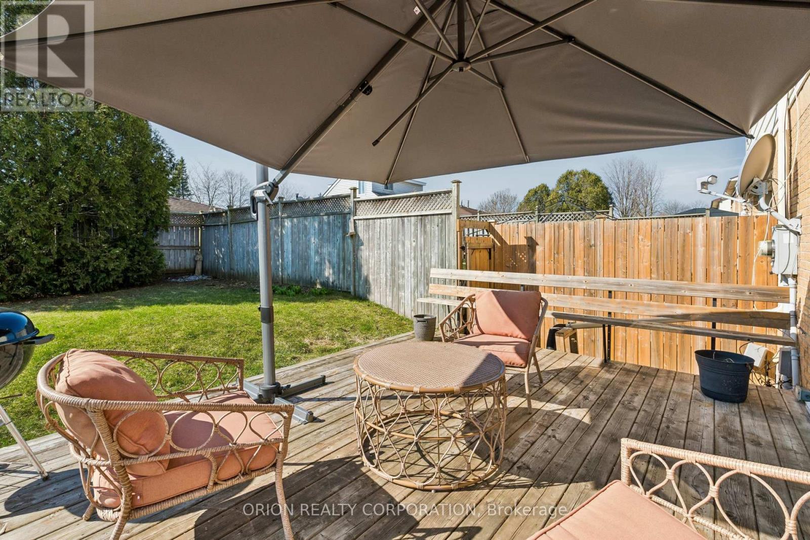 1014b Vanier Avenue, Woodstock, Ontario  N4S 4K4 - Photo 35 - X12994454