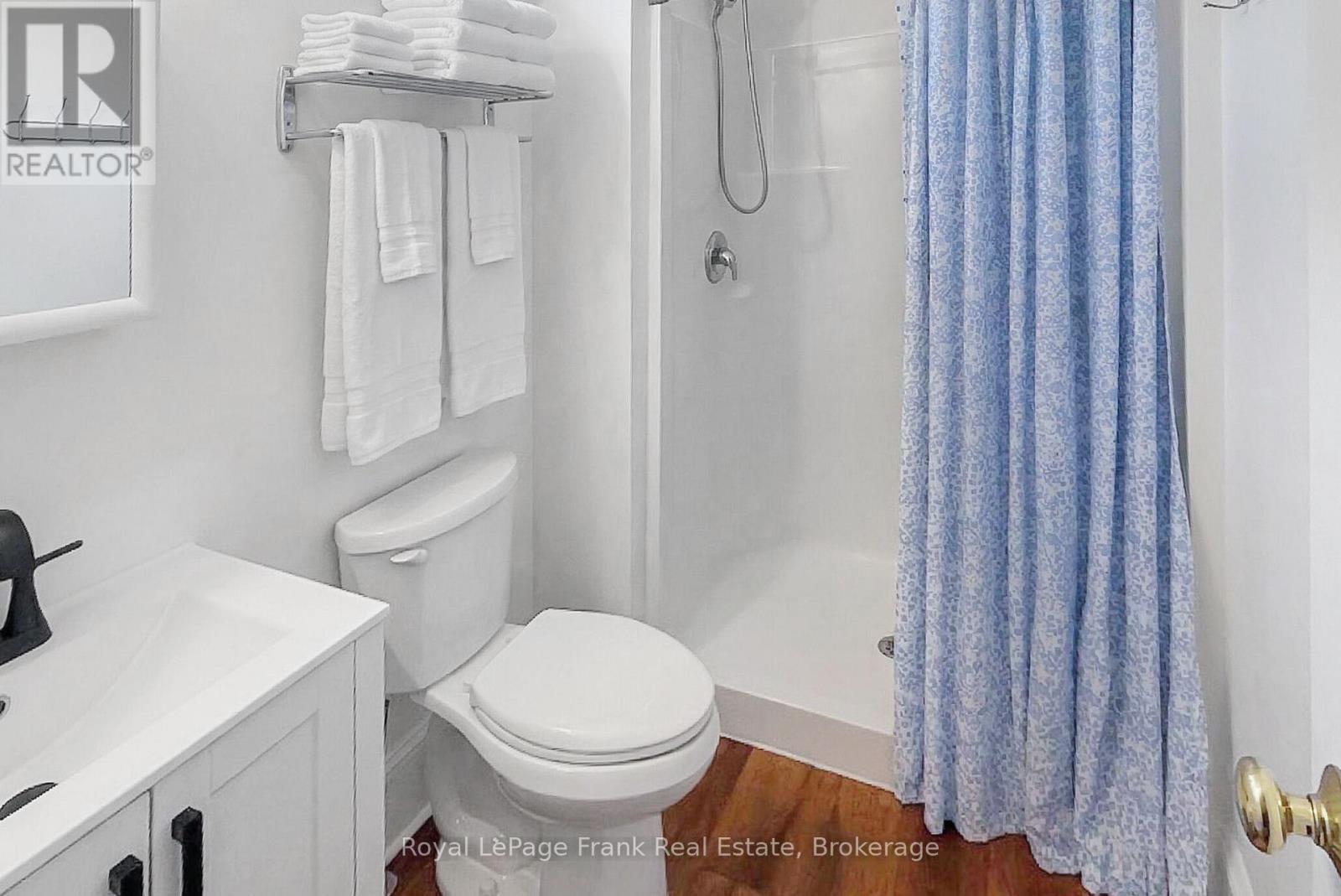 203 - 40 Hollow Lane, Prince Edward County, Ontario  K0K 1P0 - Photo 13 - X12994458