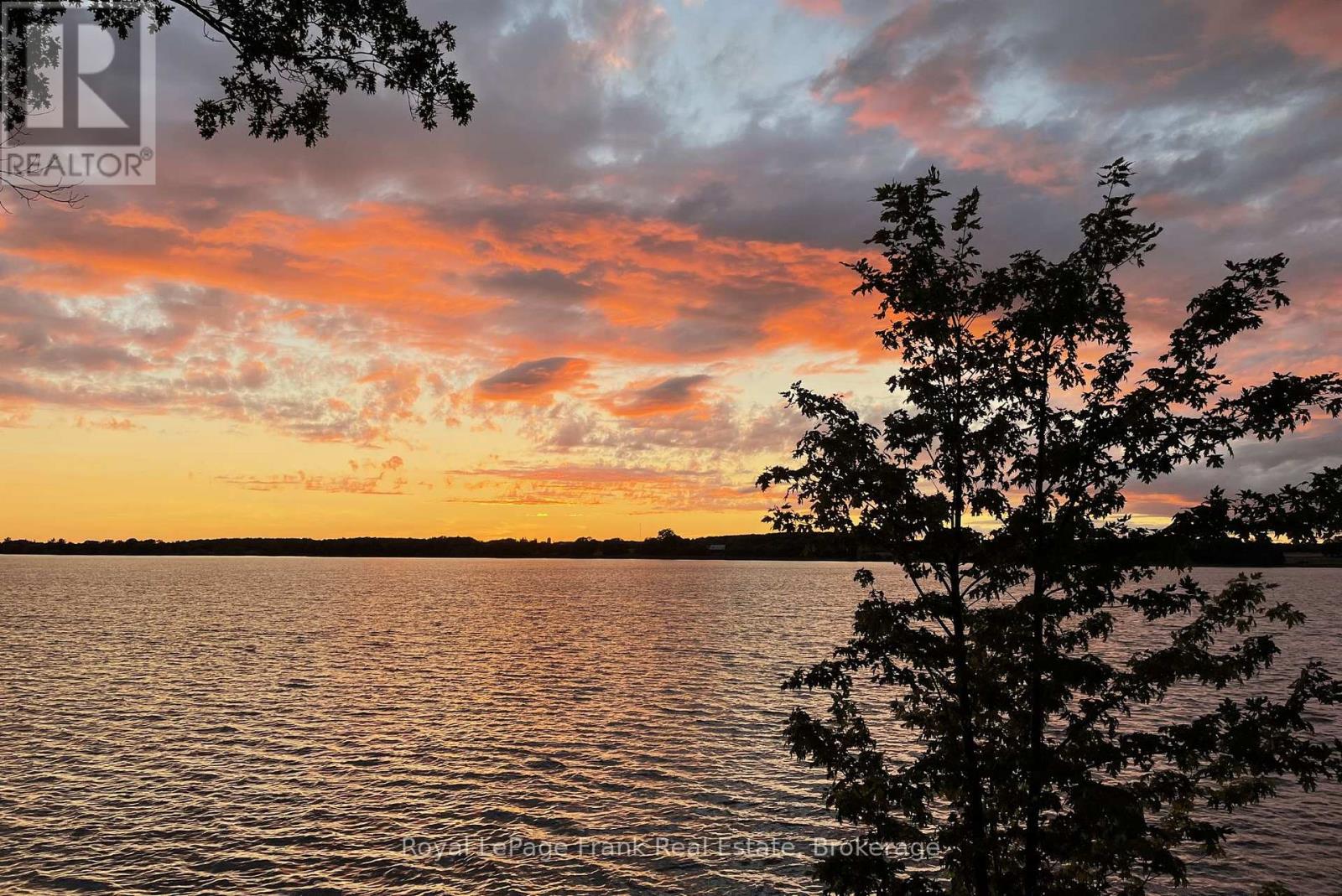 203 - 40 Hollow Lane, Prince Edward County, Ontario  K0K 1P0 - Photo 38 - X12994458