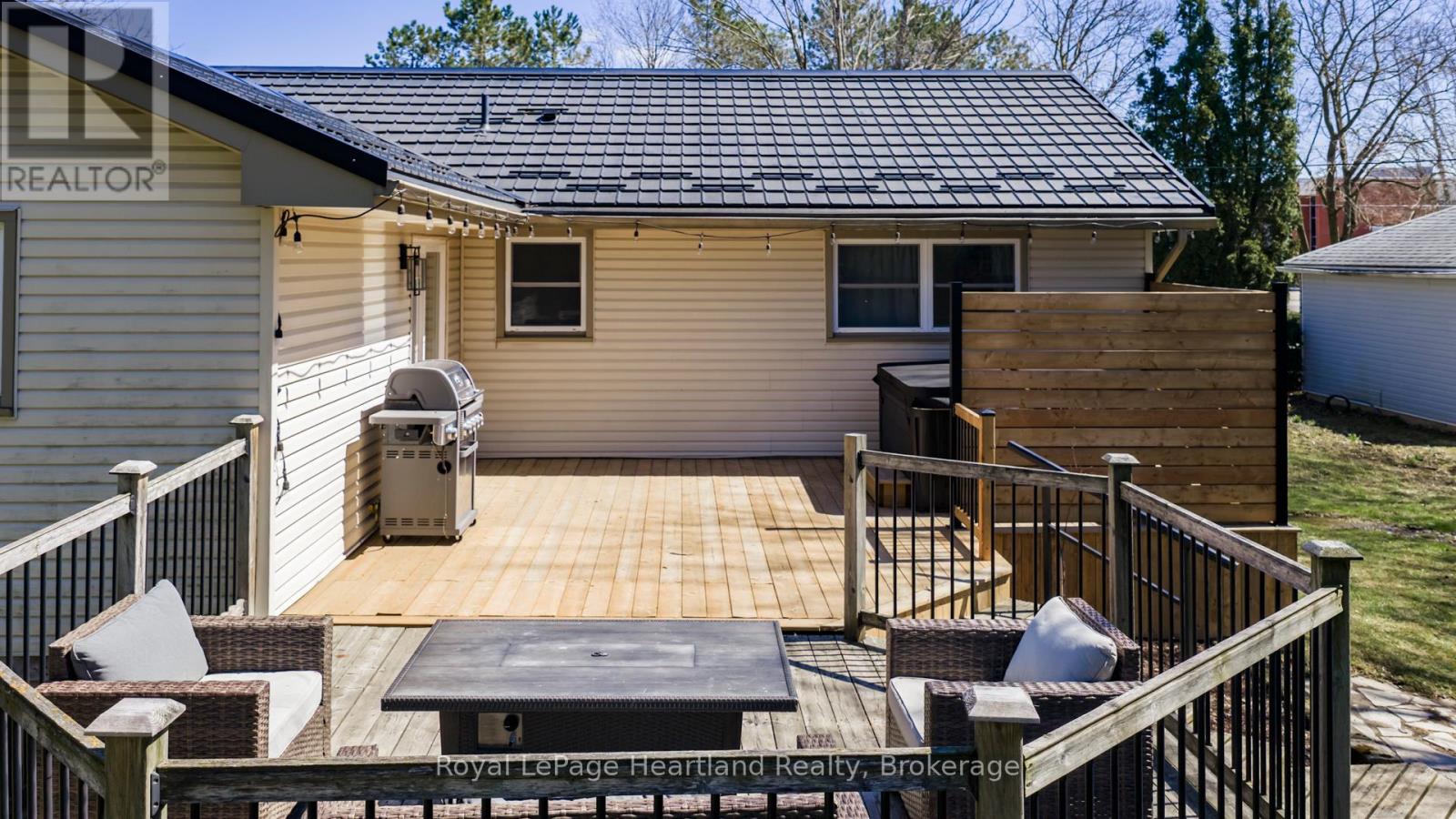 77 Chalk Street N, Huron East (Seaforth), Ontario  N0K 1W0 - Photo 36 - X12830850