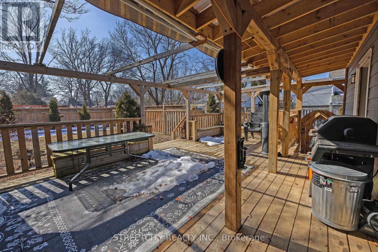 55 Tecumseh Avenue, London South, Ontario  N6C 1R5 - Photo 14 - X12868382