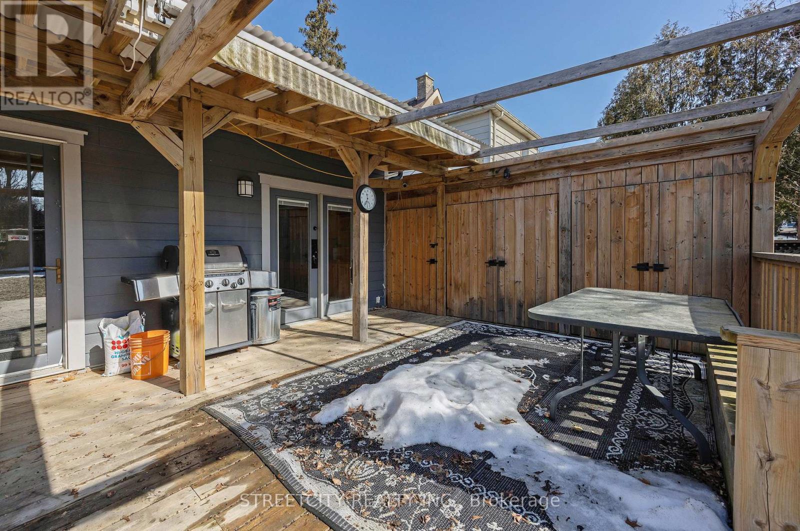 55 Tecumseh Avenue, London South, Ontario  N6C 1R5 - Photo 12 - X12868382