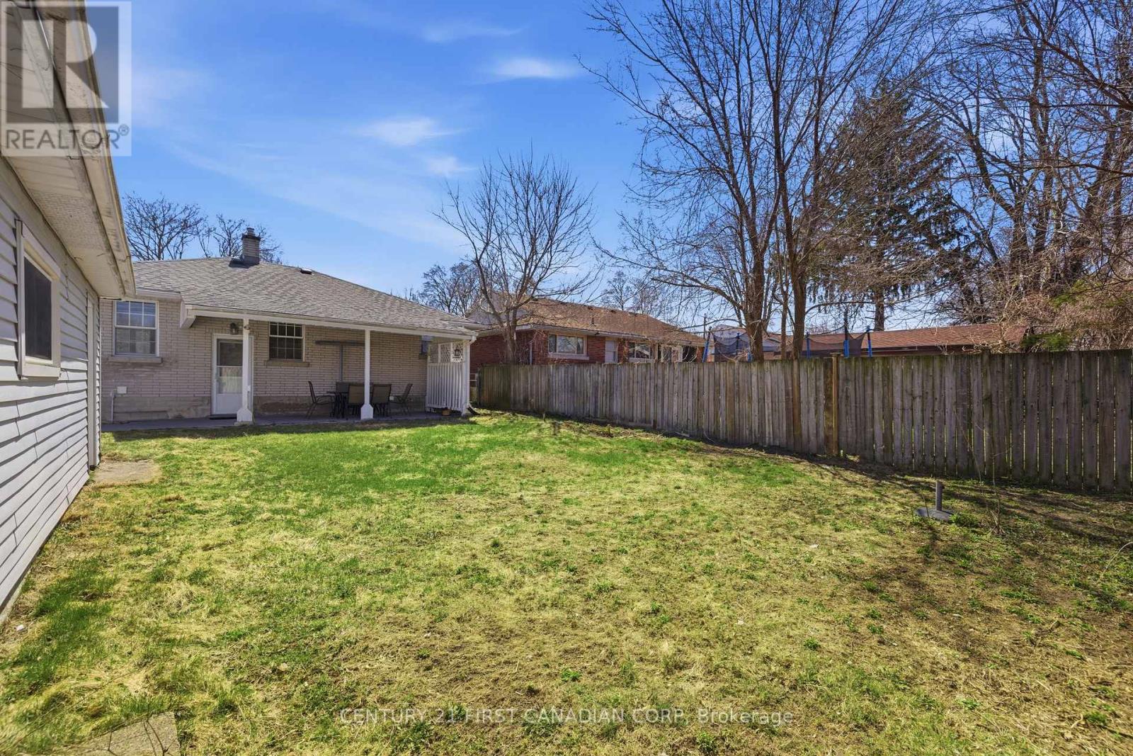 101 Jasper Crescent, London East, Ontario  N5W 1J9 - Photo 37 - X12994192