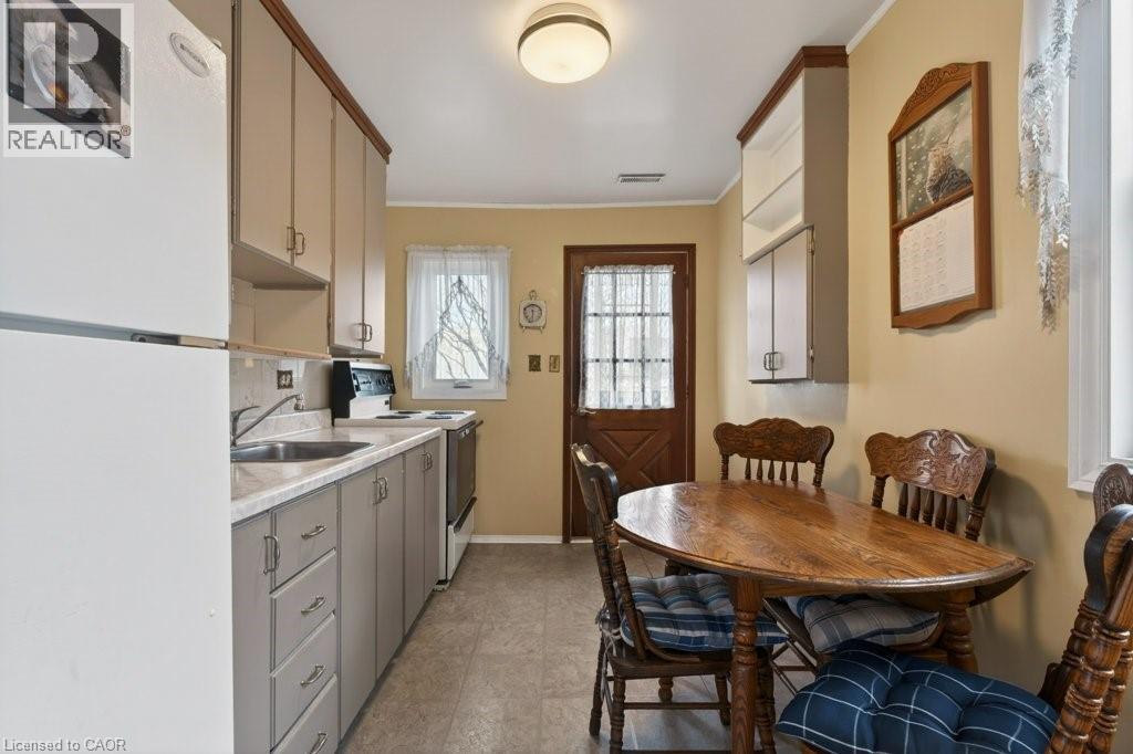 5 Mahony Avenue, Hamilton, Ontario  L8H 3C3 - Photo 10 - 40819556