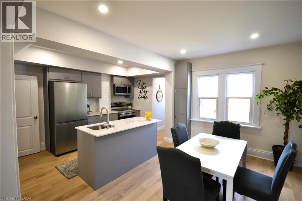 151 London Street N, Hamilton, Ontario  L8H 4B6 - Photo 9 - 40817796