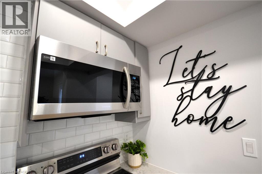 151 London Street N, Hamilton, Ontario  L8H 4B6 - Photo 17 - 40817796