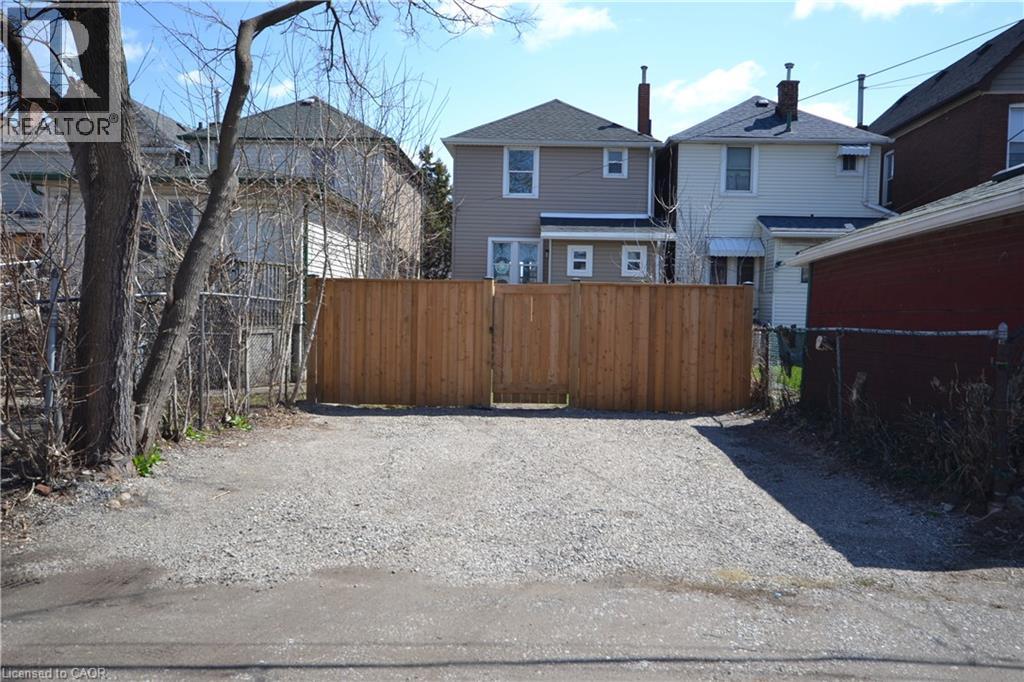 151 London Street N, Hamilton, Ontario  L8H 4B6 - Photo 37 - 40817796