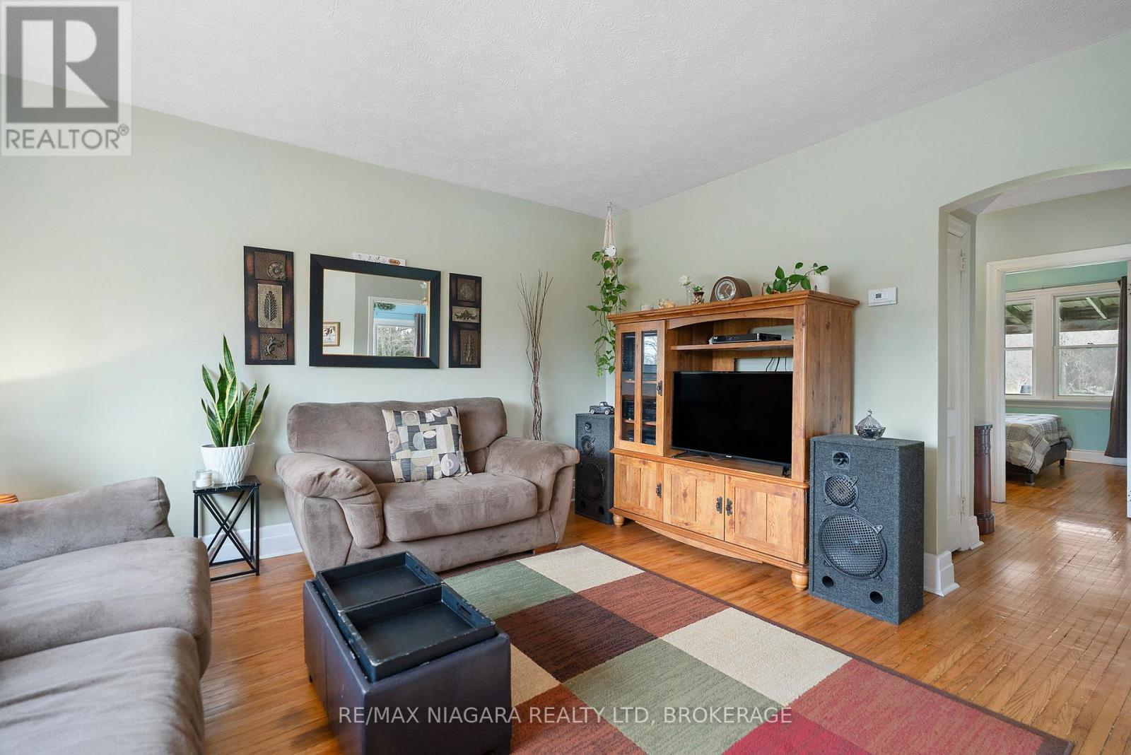 1183 Merrittville Highway, Thorold, Ontario  L3B 5N5 - Photo 9 - X12994294