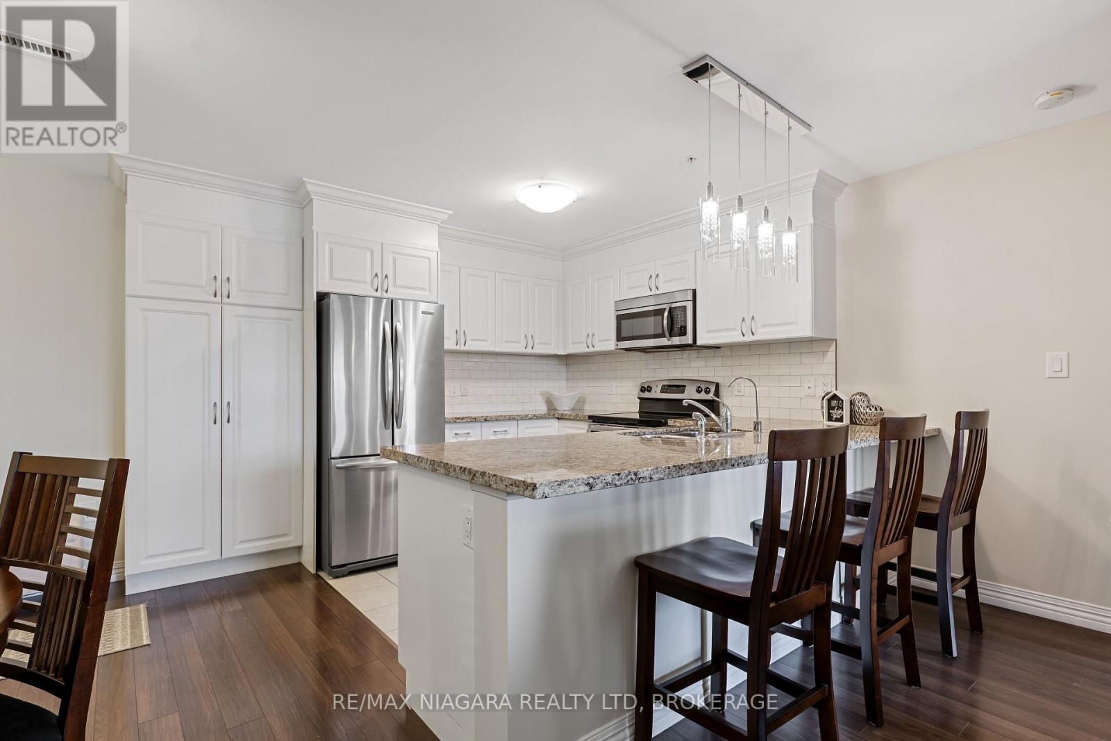 202 - 141 Vansickle Road, St. Catharines, Ontario  L2S 0E5 - Photo 8 - X12994518