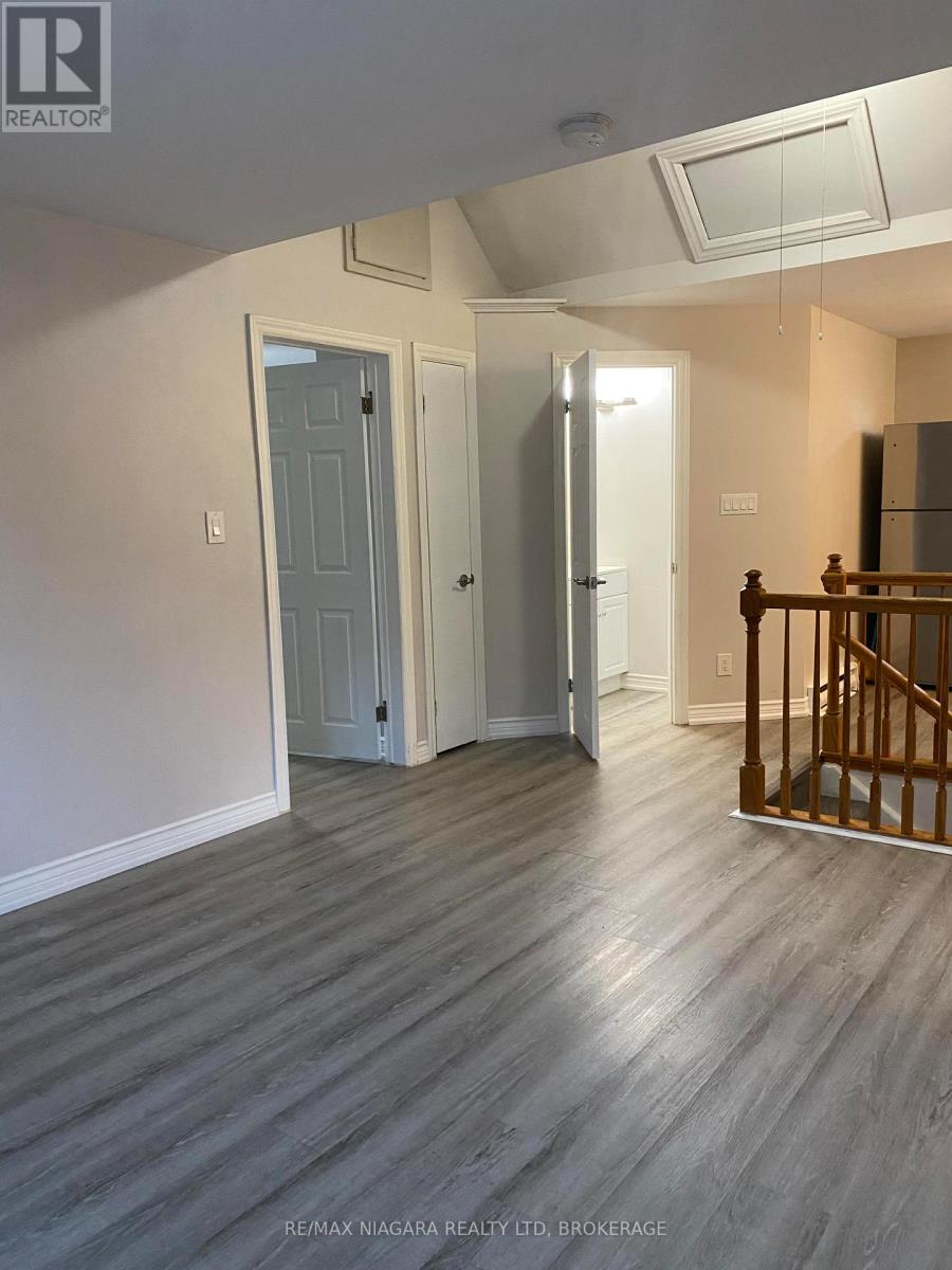 42 Vine Street, St. Catharines, Ontario  L2R 3X8 - Photo 15 - X12994558